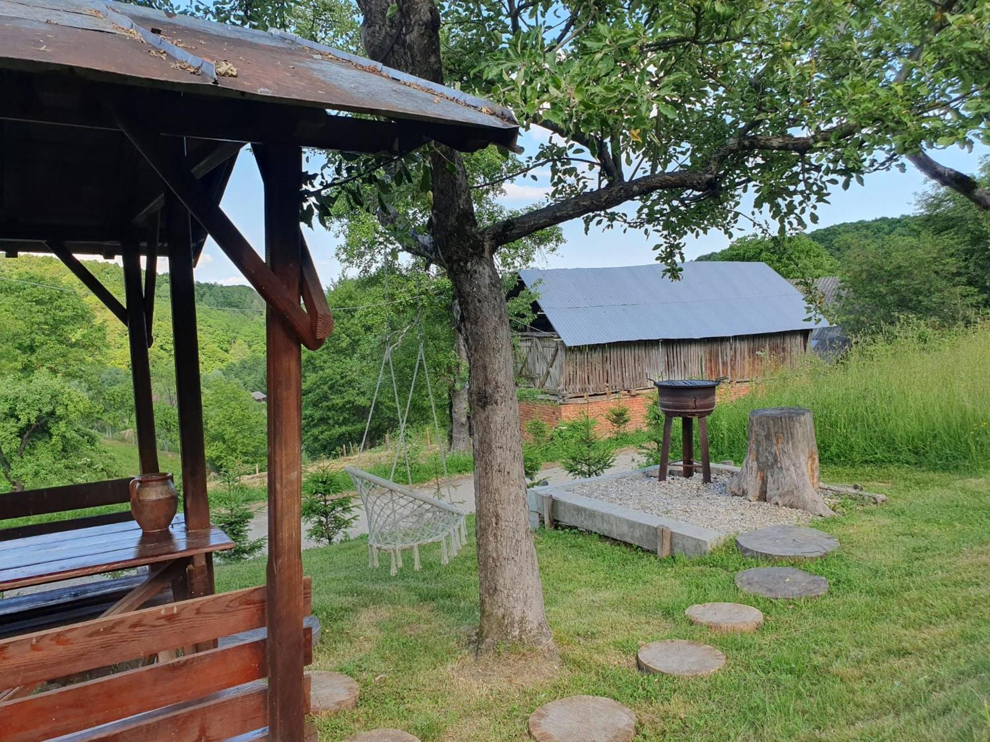 Cabana Valea Lui Mas Robaia Ngoại thất bức ảnh